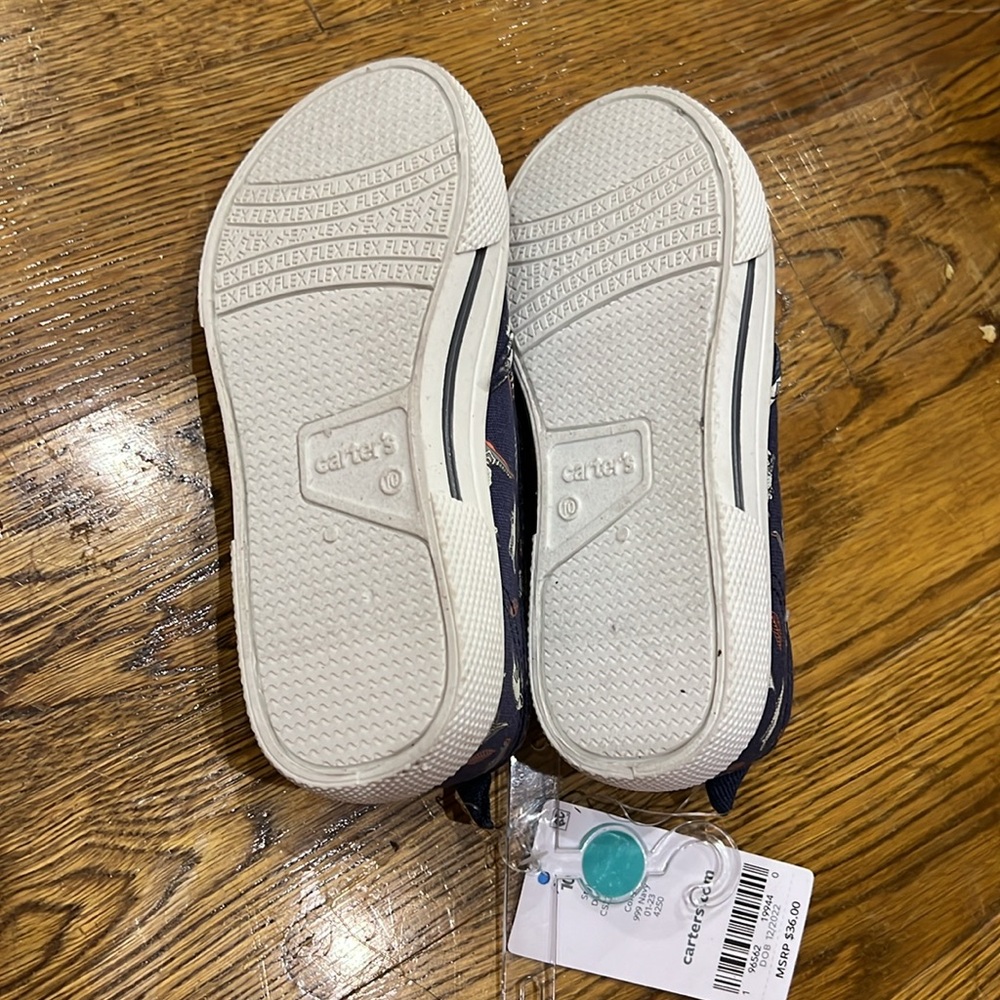 Carter’s brand new Dinosaur casual sneaker size 10M - Picture 4 of 6